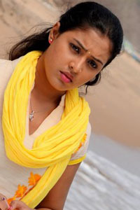 Aavu Puli Madhyalo Prabhas Pelli Movie Gallery